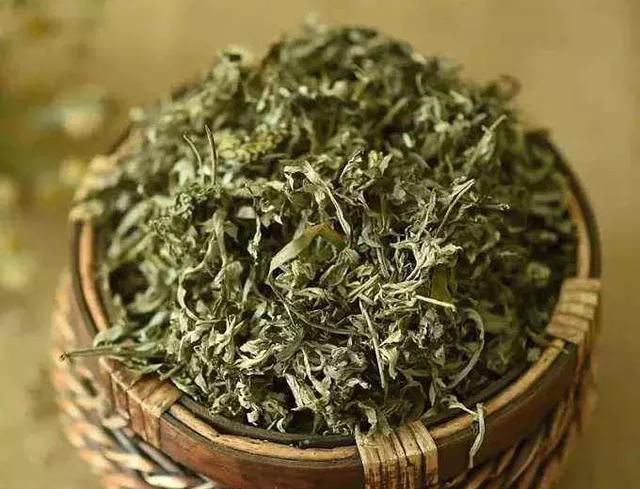 艾叶生姜泡脚的好处