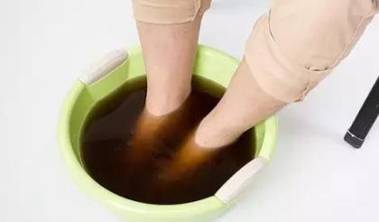 艾叶泡脚越来越虚