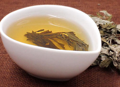 艾叶泡水喝的禁忌