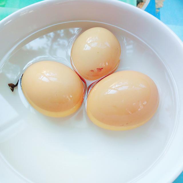 艾叶煮鸡蛋