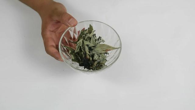 烧艾草的功效与作用