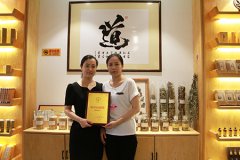 体验长蛇灸后,果断开起艾灸馆加盟店!