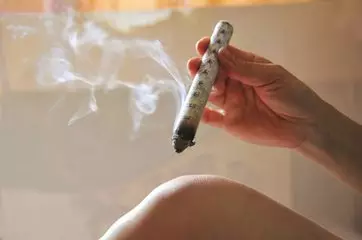 艾灸背部的好处与功效