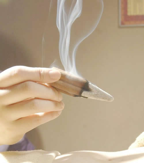 女性艾灸的图片大图