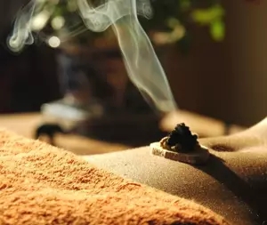 艾灸减肥找准十穴位功效强