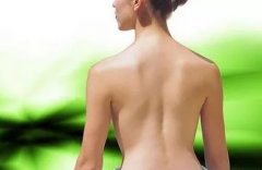 三九灸灸哪里?灸背来年少受罪