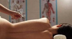 天气渐暖女性保健艾灸肝经排毒素