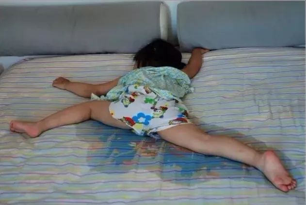 孩子尿床怎么办艾灸疗法调理
