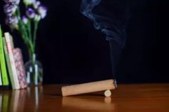 <b>在家艾灸买什么器具好?常用器具方法有这些!</b>