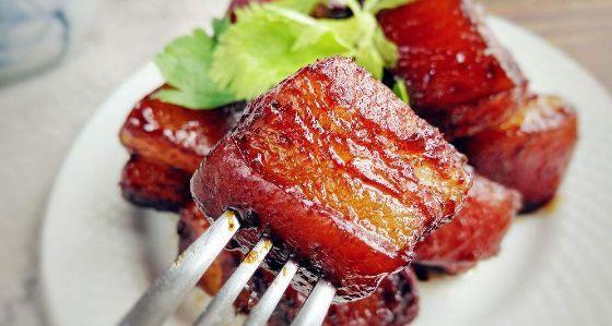 艾灸的禁忌:吃完饭一小时内不要艾灸!