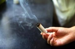 艾灸注意事项,艾灸不灸背等于白灸!