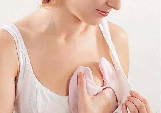 乳房胀痛艾灸的方法和穴位