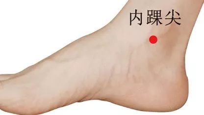足趾发黑艾灸疗法