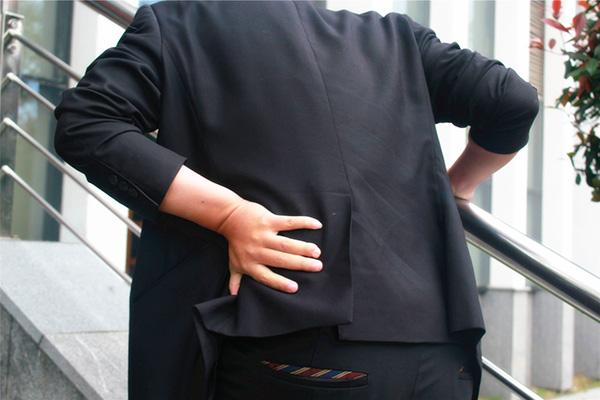 背痛是什么原因
